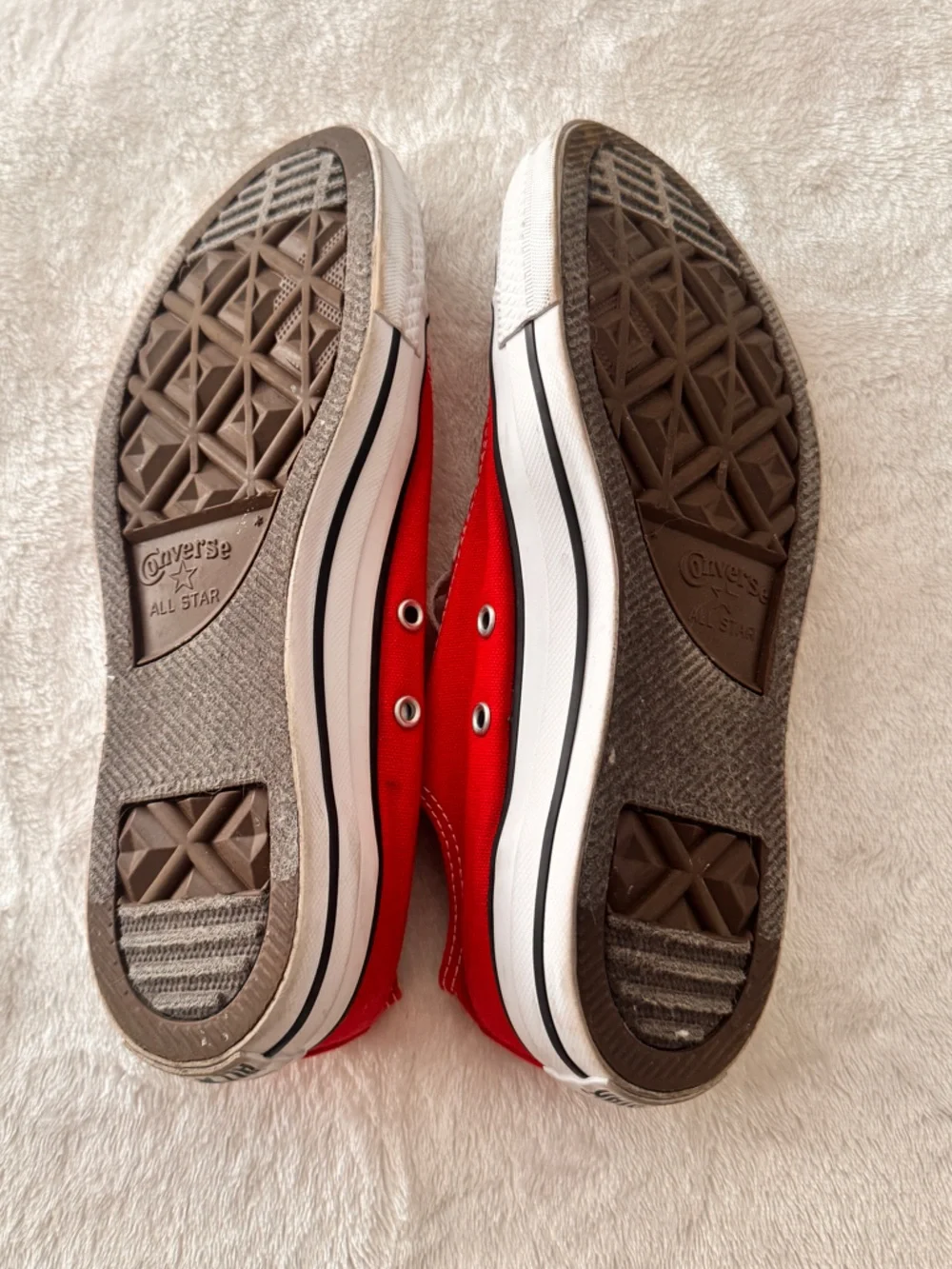 Red Converse Canvas Low-Top Sneakers Women’s 8 - Picture 7 of 7